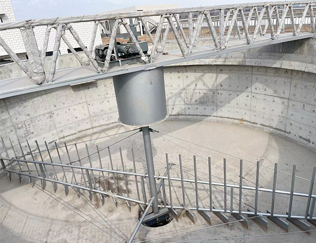 中心传动刮泥机 中心传动刮泥机